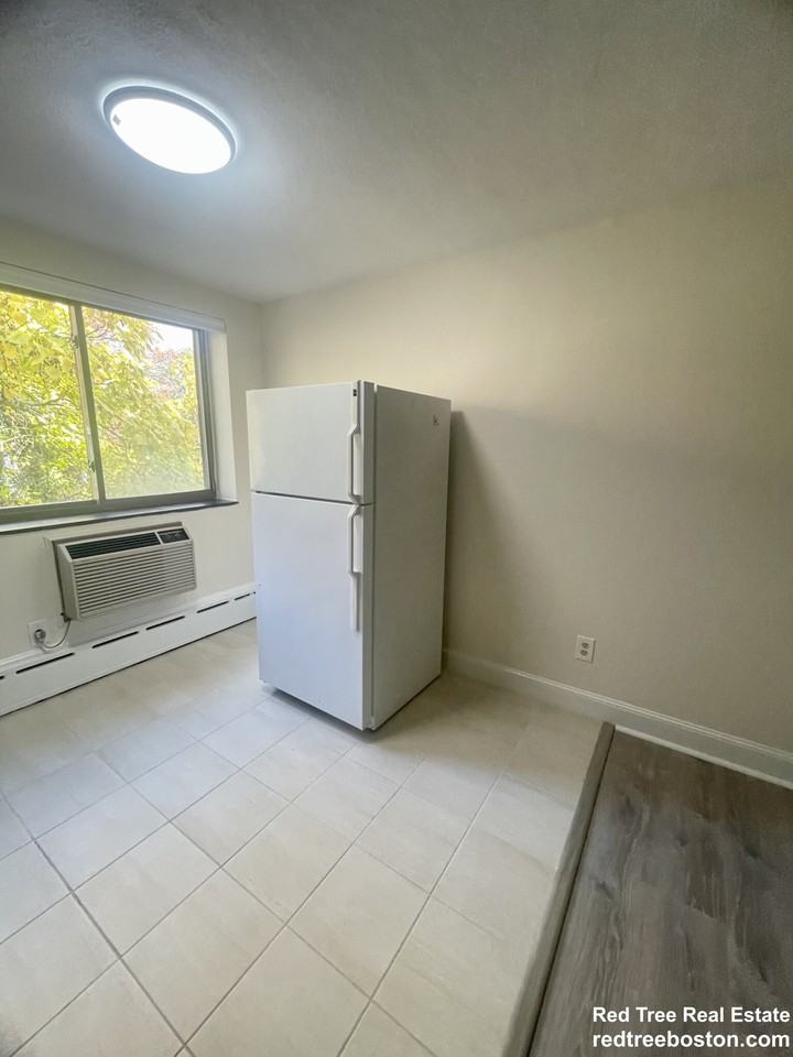 15 Chester St #35 - Photo 4 of 7