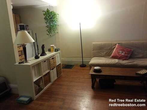 509 Beacon St #4 - Photo 7 of 10