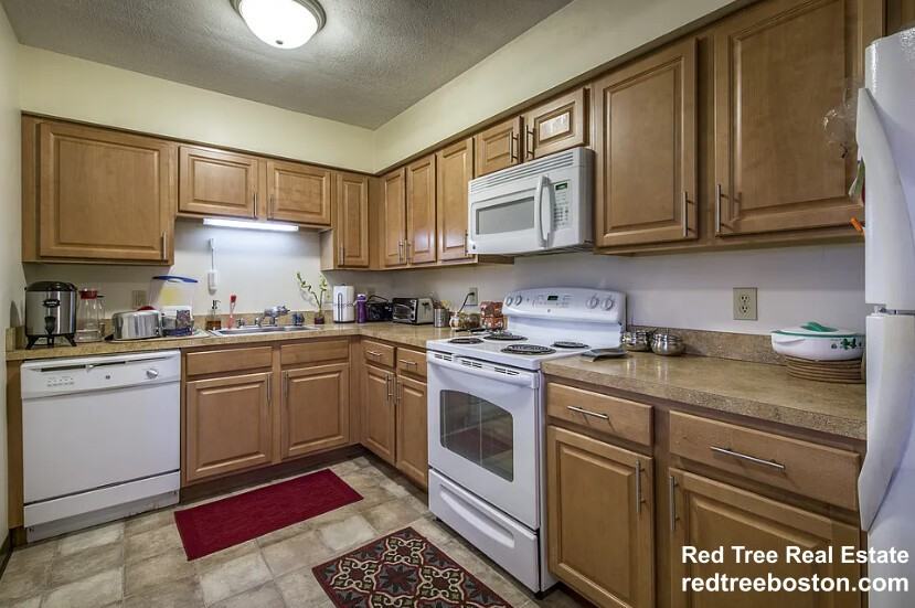 385 Massachusetts Ave #64 - Photo 3 of 7