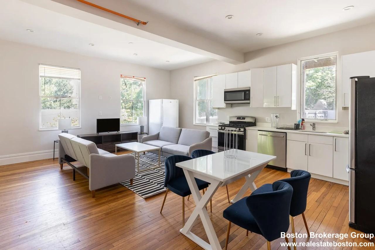 92 Cedar St #2 - Photo 2 of 28