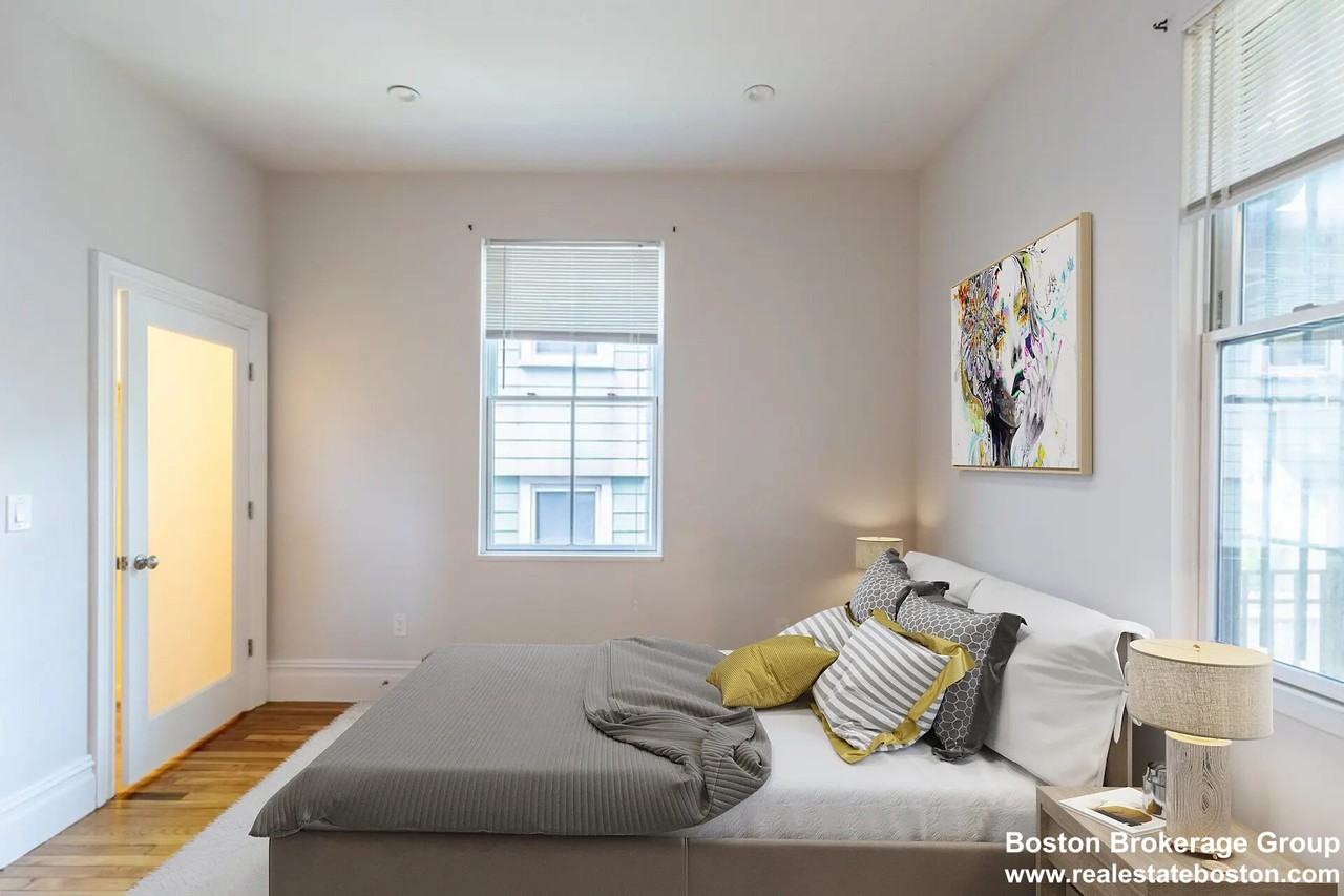 92 Cedar St #2 - Photo 6 of 28