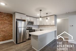 featured image of 1220 N La Salle Dr #F2