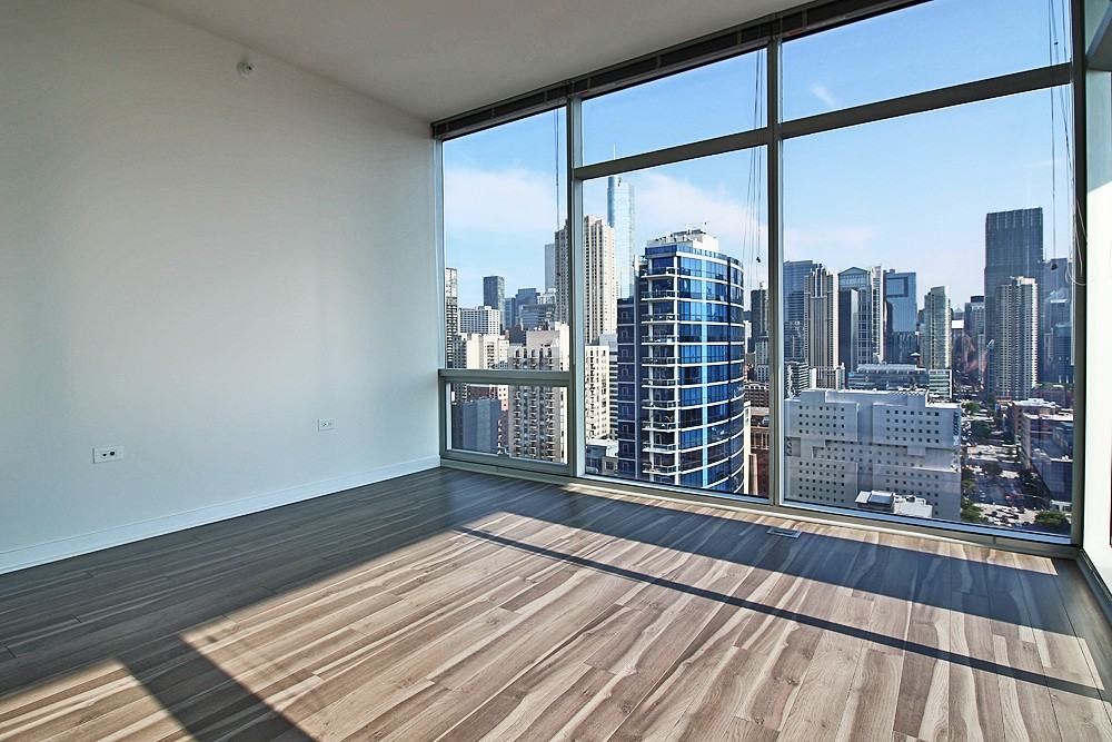 805 N La Salle Dr #2-2TH - Photo 2 of 18