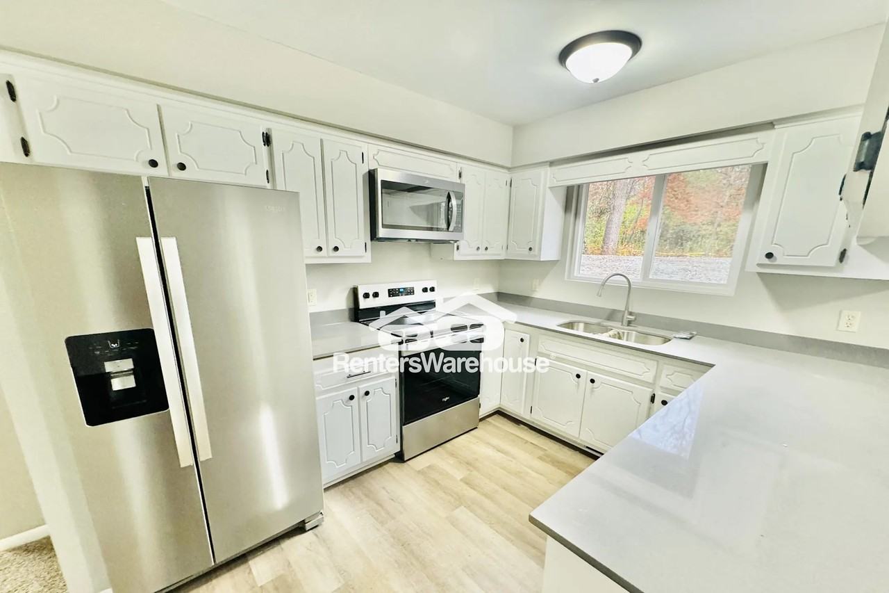 11572 Deuce Rd - Photo 3 of 27