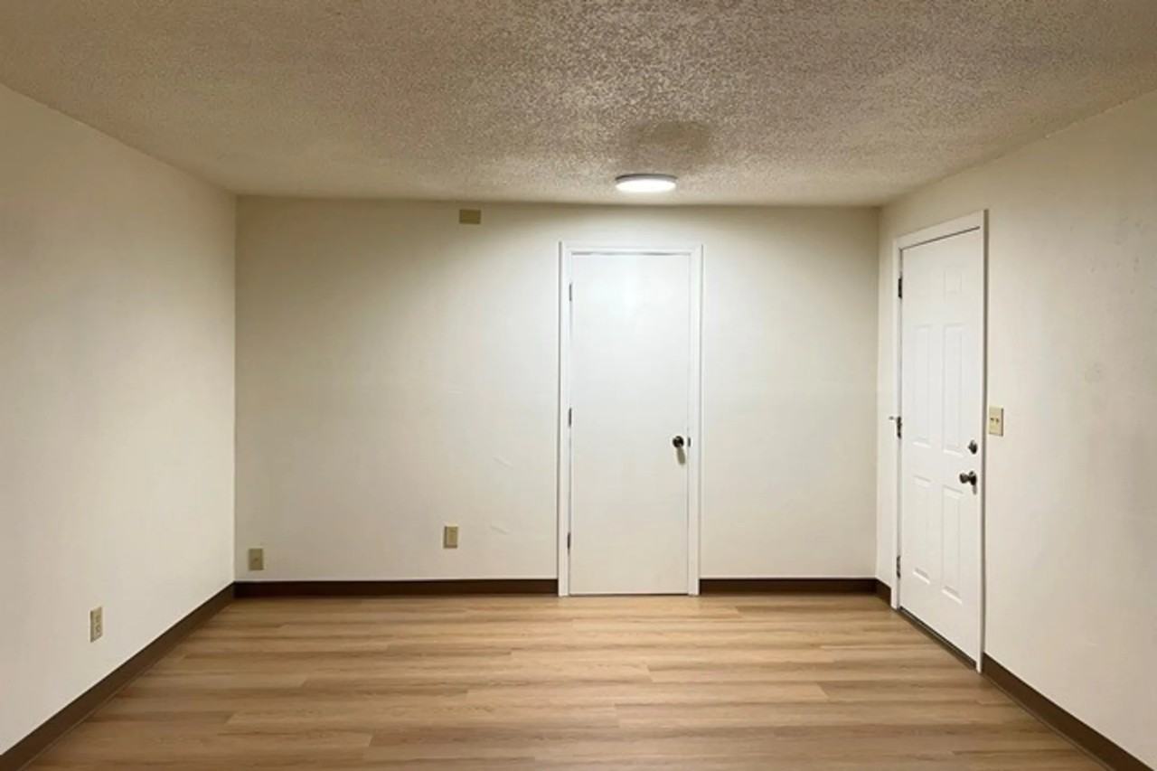 7680 5th St Se - Photo 3 of 7