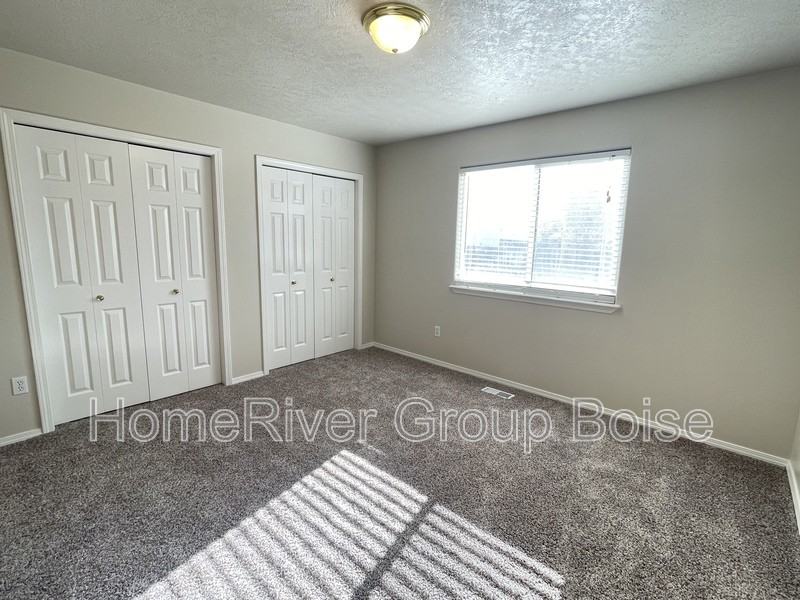 2233 W Mountain Pointe Ct - Photo 6 of 18