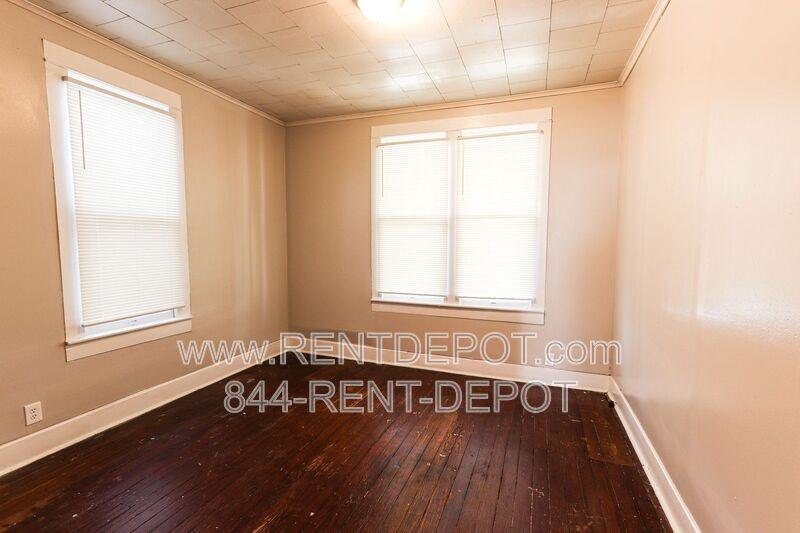 1500 S Morton Ave - Photo 7 of 13