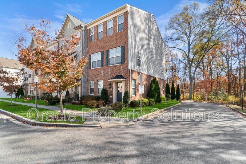 1201 Falcon Point Drive - Photo 3 of 36