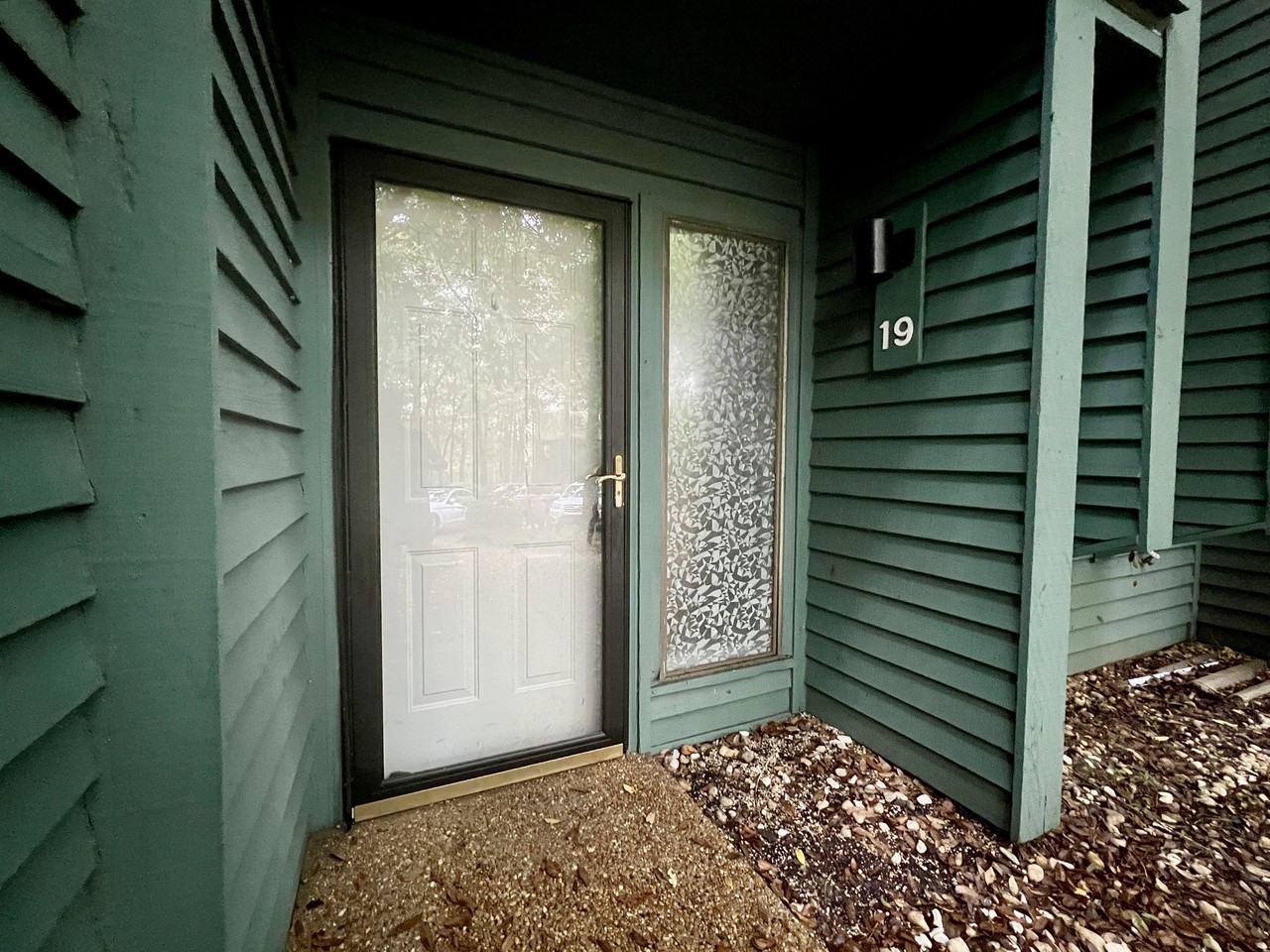 19 Summer Oaks Dr - Photo 2 of 13