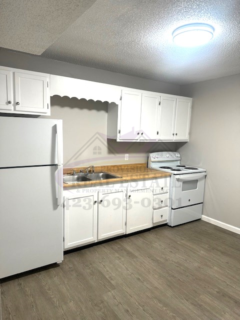 1700 37Th St Ne - Photo 2 of 13