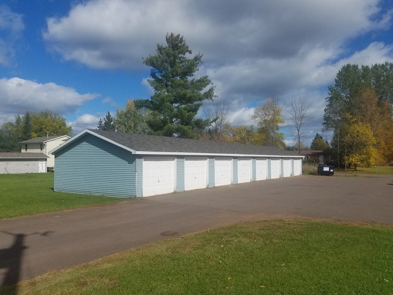 1201 Prentice Ave - Photo 3 of 15