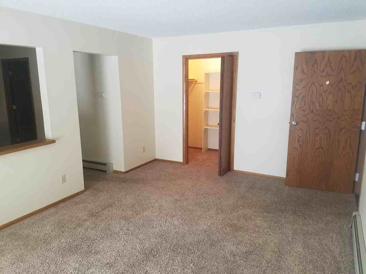 1201 Prentice Ave - Photo 6 of 15