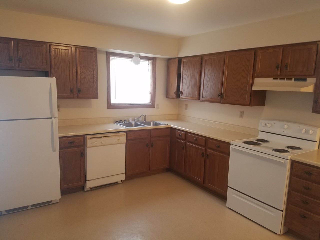 1201 Prentice Ave - Photo 7 of 15