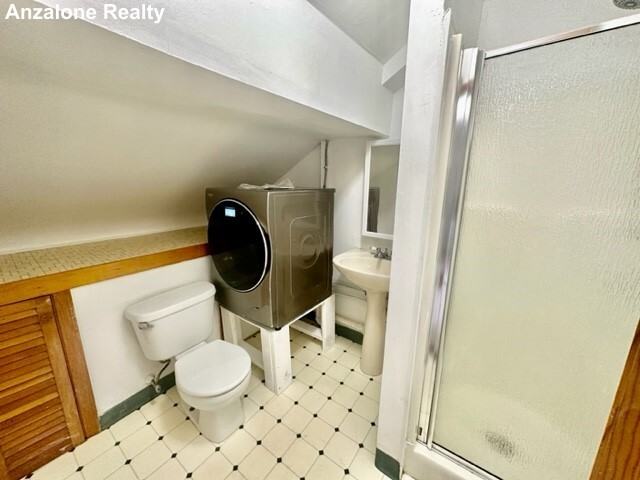 288 Hanover St #3 - Photo 5 of 9