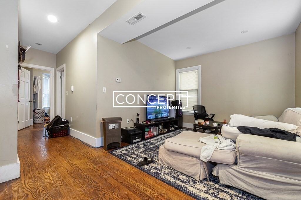 1566A Tremont St #2 - Photo 4 of 9
