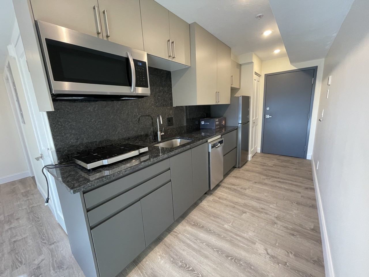 Commonwealth Ave #202 - Photo 2 of 12