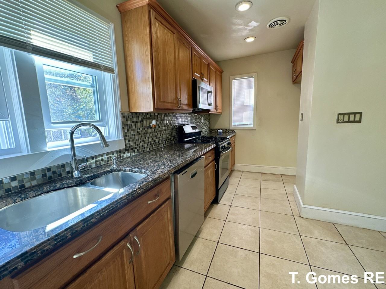 197 Boston Ave #1 - Photo 2 of 19
