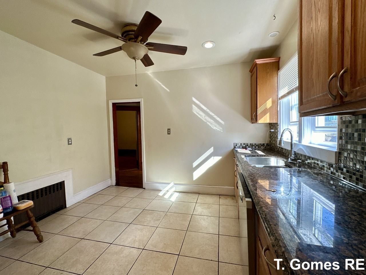 197 Boston Ave #1 - Photo 4 of 19