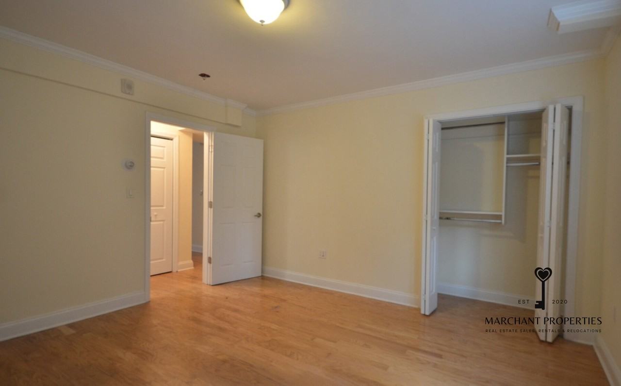 52 Alton Pl #4 - Photo 6 of 11