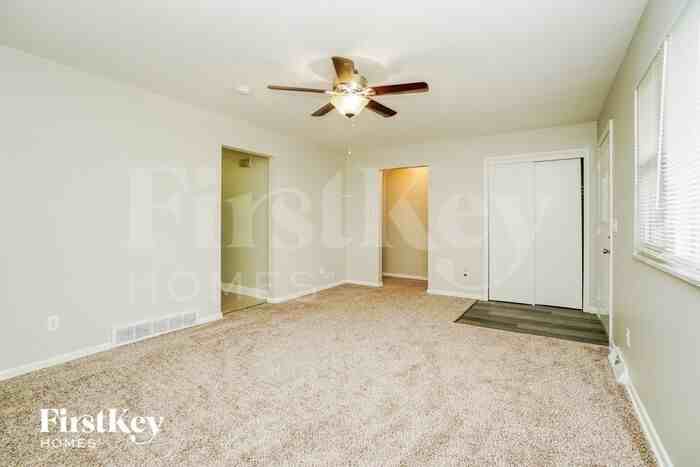 6199 Ambleside Dr - Photo 2 of 15