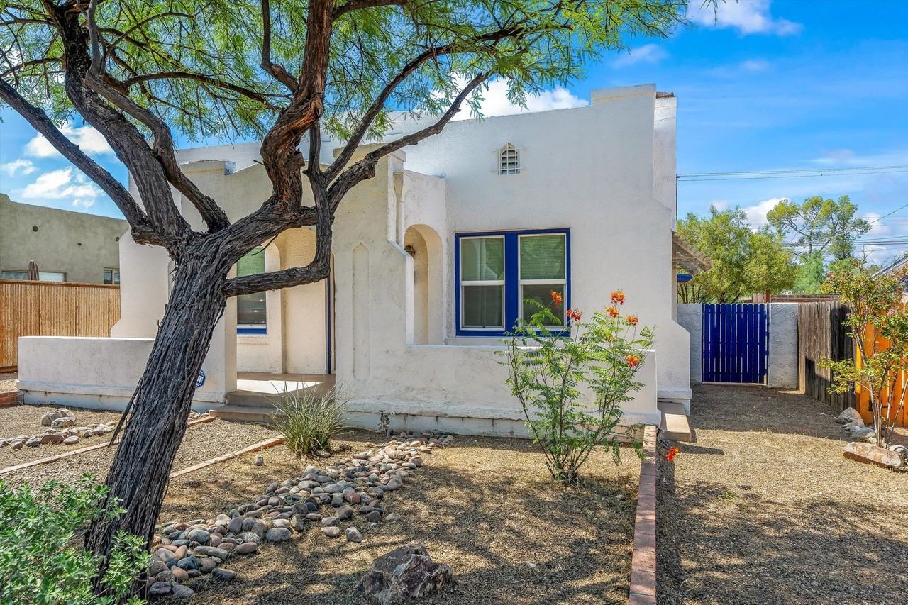 2228 East 6th Street - Photo 3 of 20