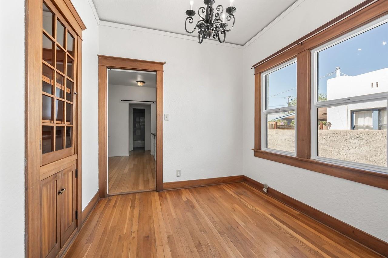 2228 East 6th Street - Photo 7 of 20