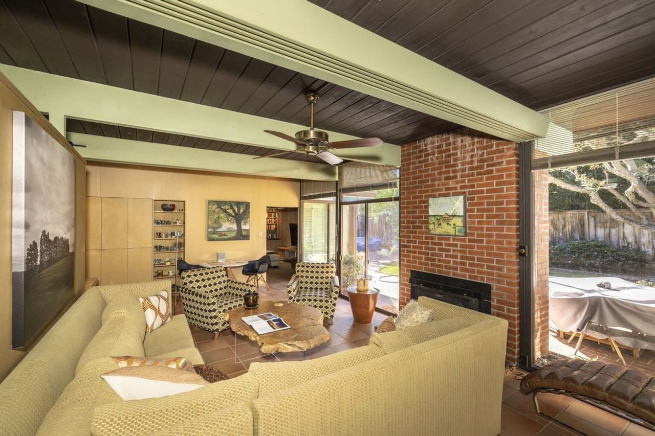 4038 Ben Lomond Dr - Photo 3 of 18