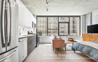 4555 N Sheridan Rd - Photo 1 of 1