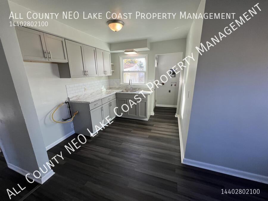 3950 W 151st St - Photo 3 of 5