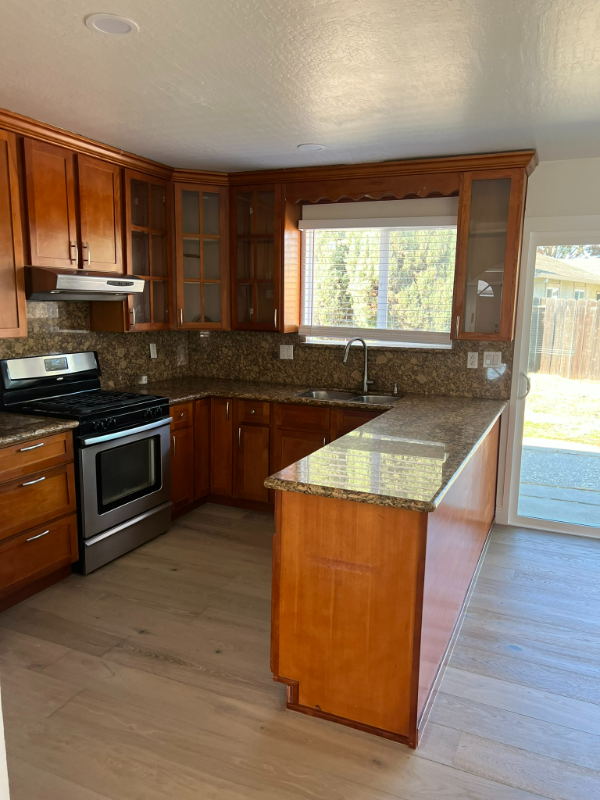 4274 Galloway St - Photo 2 of 39