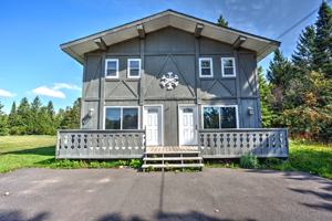 featured image of 387 Indianhead Rd