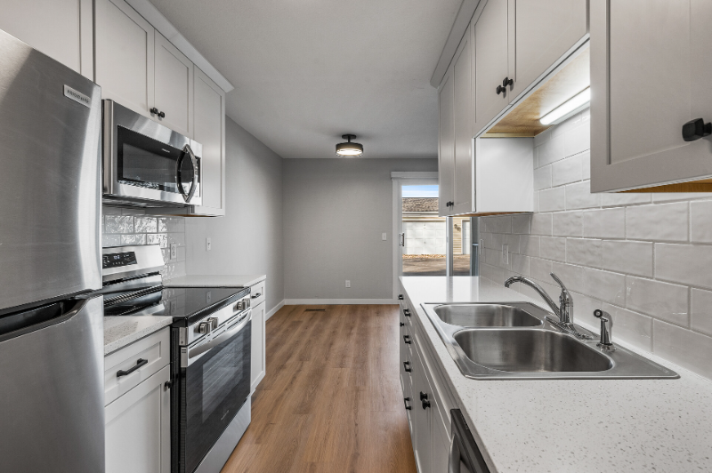 1551 Namekagon St #4 - Photo 5 of 23