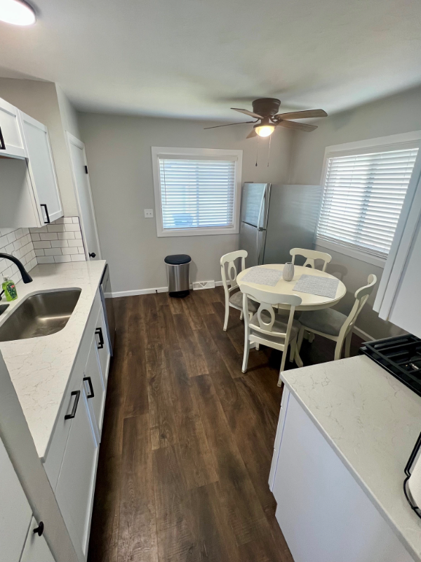 2322 Union Ave - Photo 4 of 16