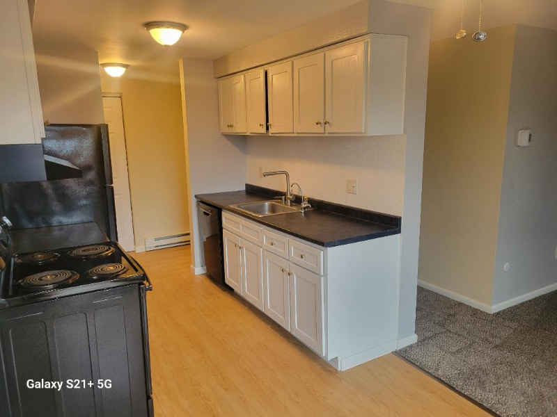 353 Village Blvd N - Photo 4 of 10