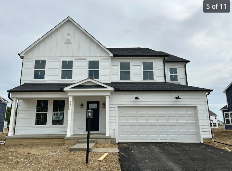 3887 Moors Edge Ln - Photo 3 of 7