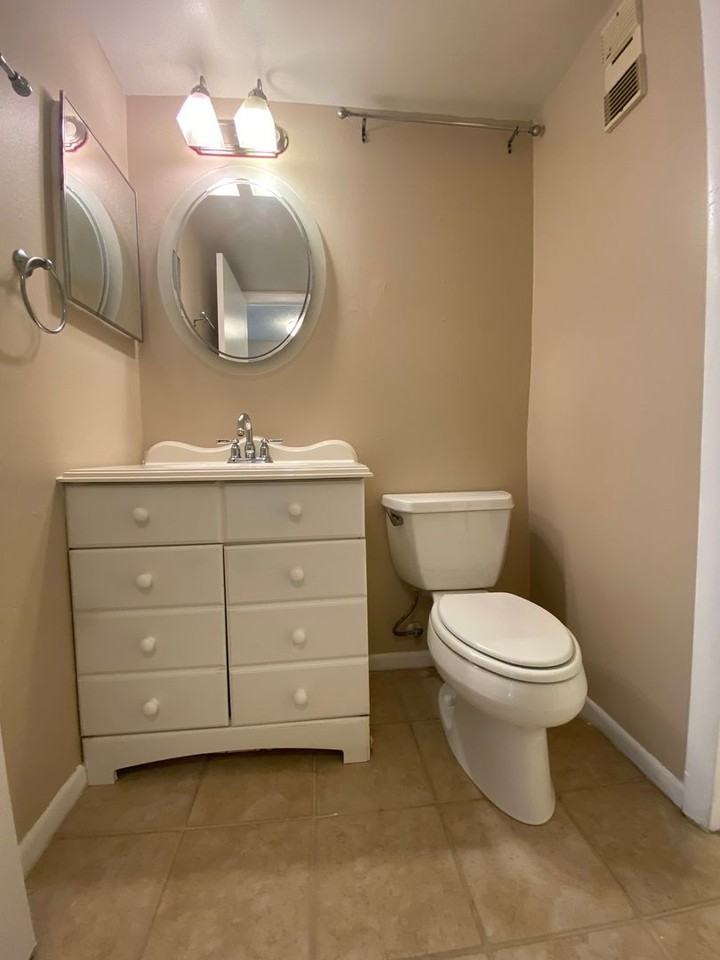 6010 Village Circle North - Photo 7 of 13