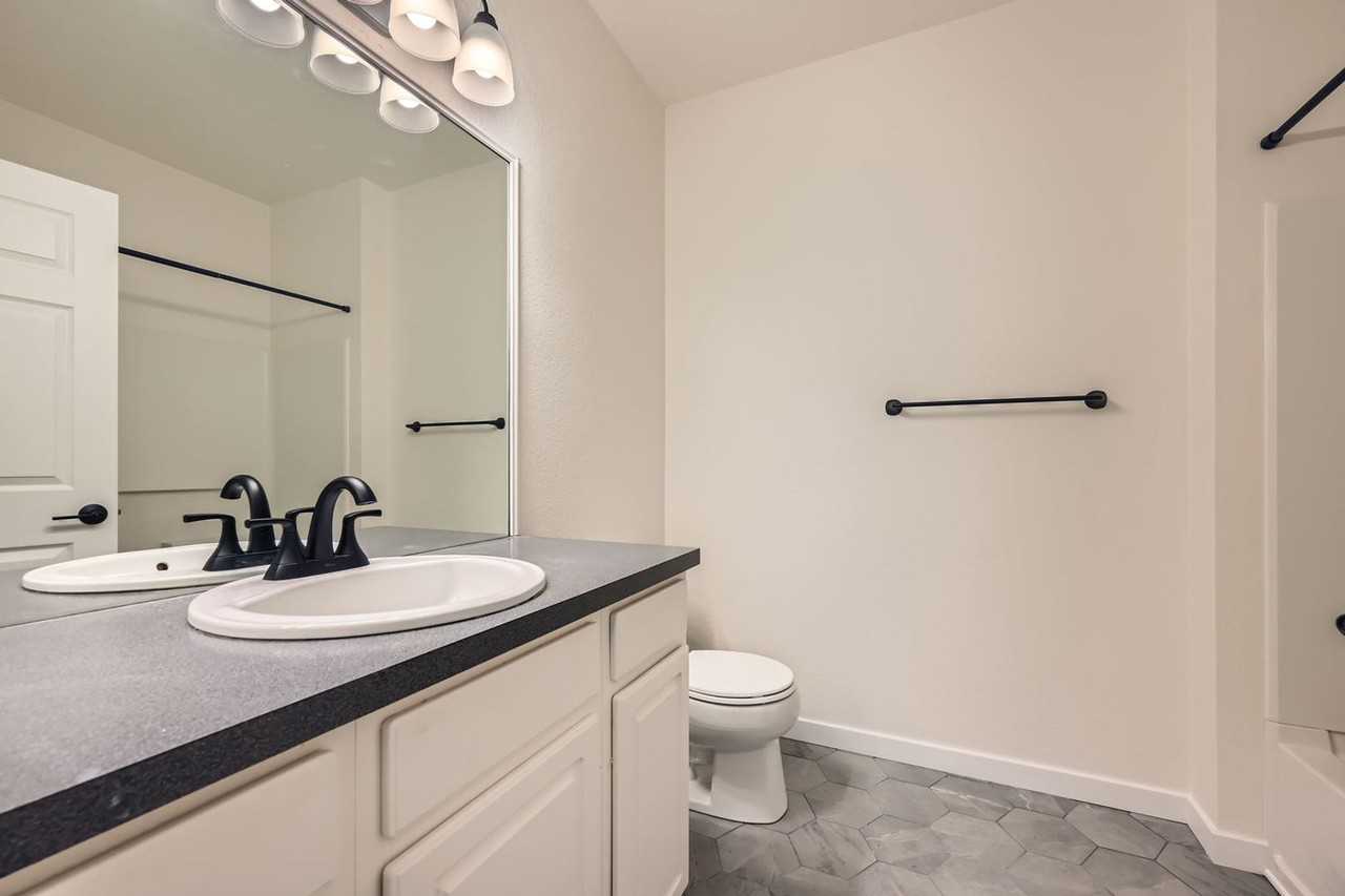 640 Gooseberry Dr #1305 - Photo 7 of 13