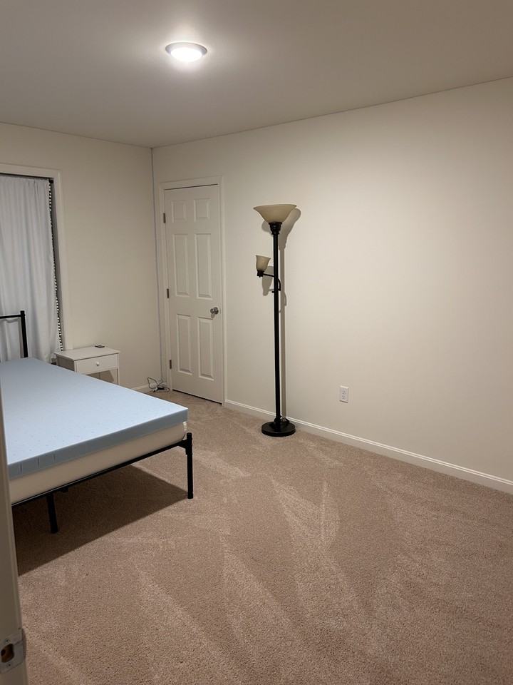 45 Meadowood Ln - Photo 3 of 34