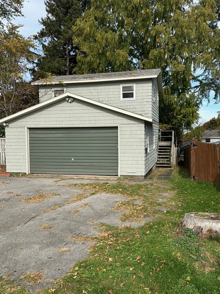 99 Ellen Street #1 - Photo 7 of 7