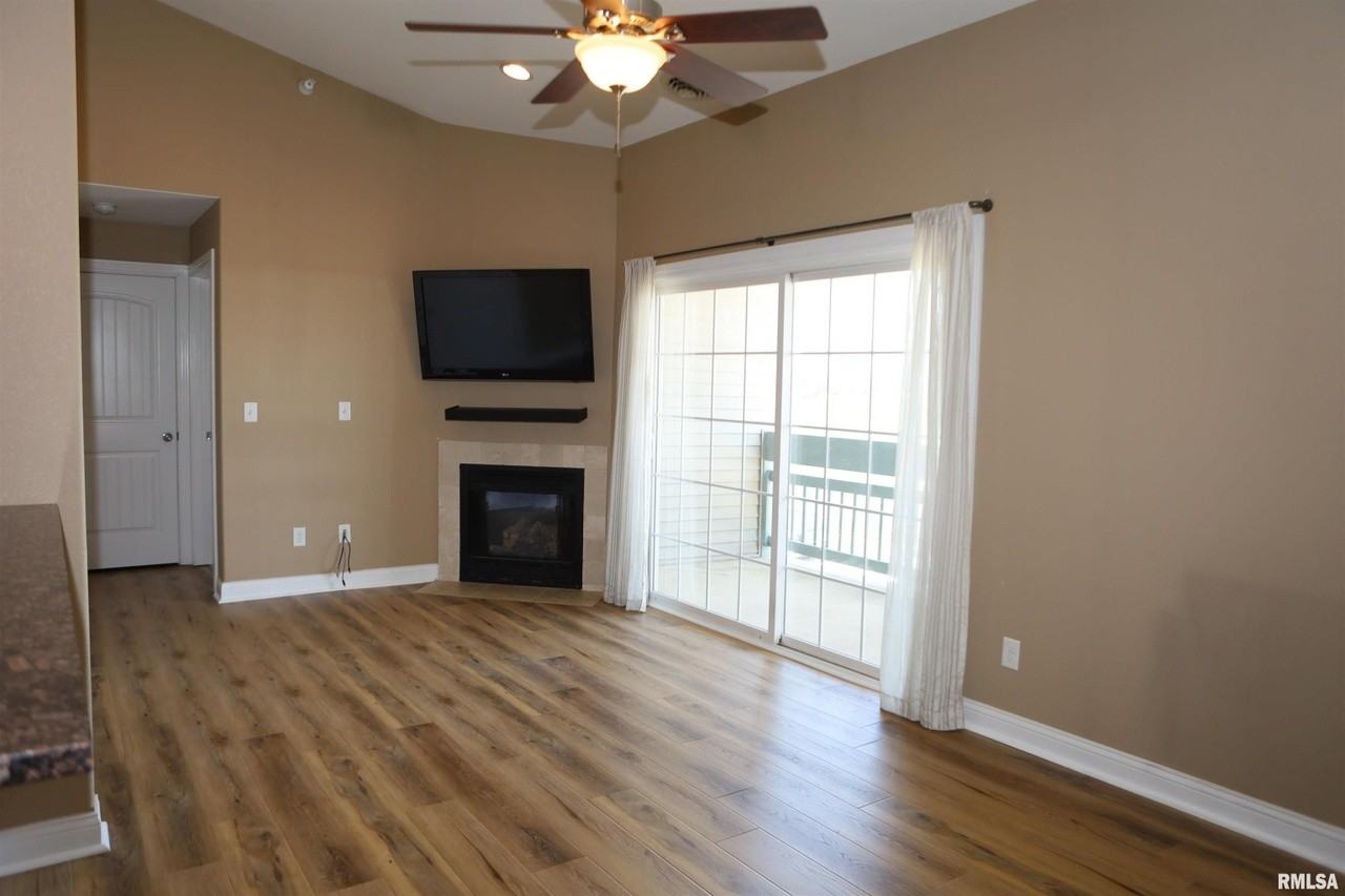 1015 Mallard Way #B - Photo 2 of 13