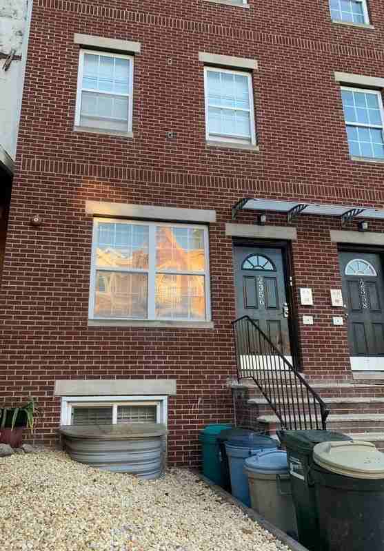 2356 N Park Ave ##B2 - Photo 3 of 10