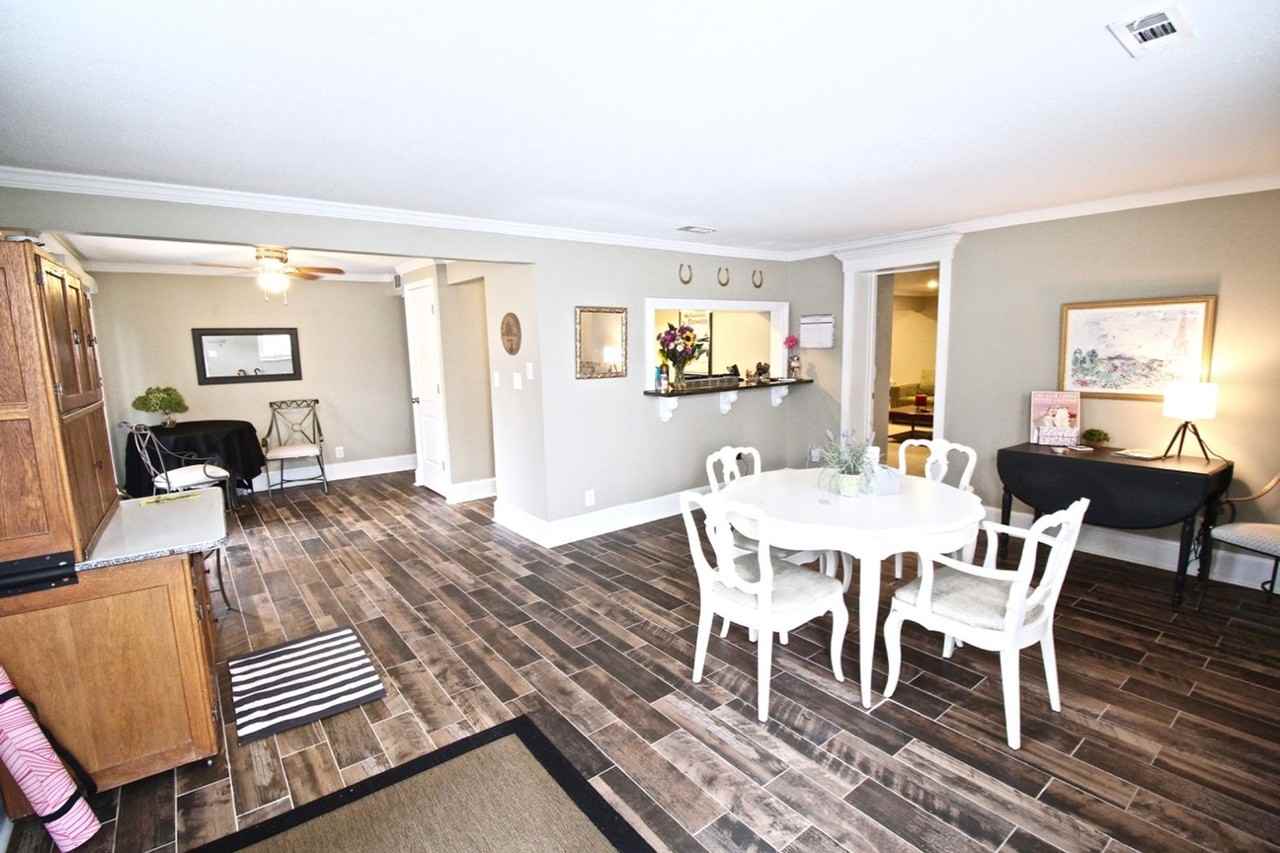 Plaza La Belle Apartments - Photo 6 of 34