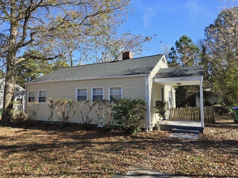 1025 Bradley Ln - Photo 2 of 18