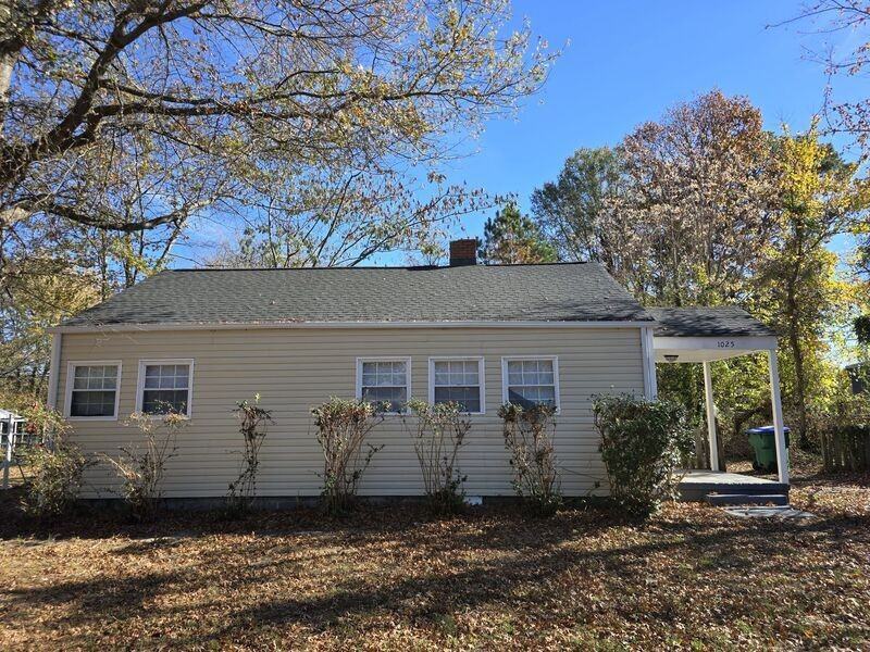 1025 Bradley Ln - Photo 3 of 18