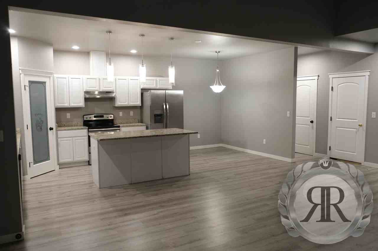 7411 Saddlebrook Loop #1 - Photo 3 of 18