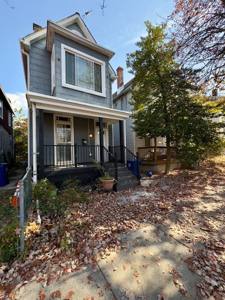 3111 Barclay St - Photo 2 of 27