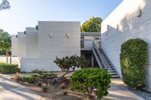 featured image of 748 Olive Ave #748
