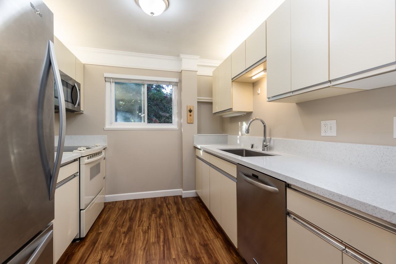 748 Olive Ave #748 - Photo 6 of 19