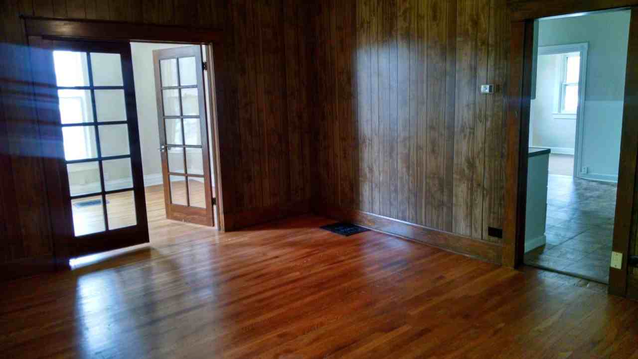 1602 W Short Ave - Photo 3 of 35