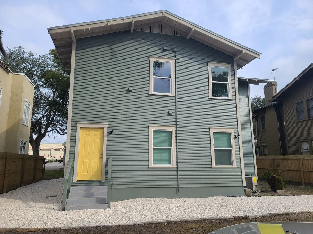 837 S Missouri Ave - Photo 3 of 13